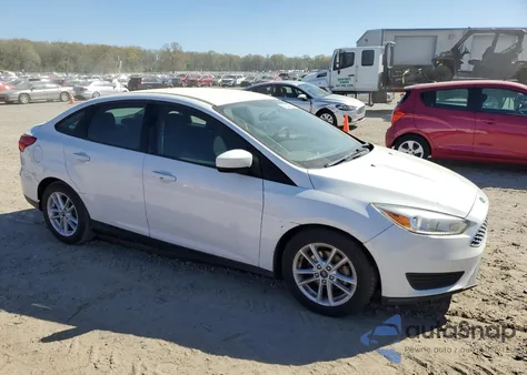 2018 Ford Focus Se z USA, uszkodzony, nr VIN 1FADP3F28JL315898